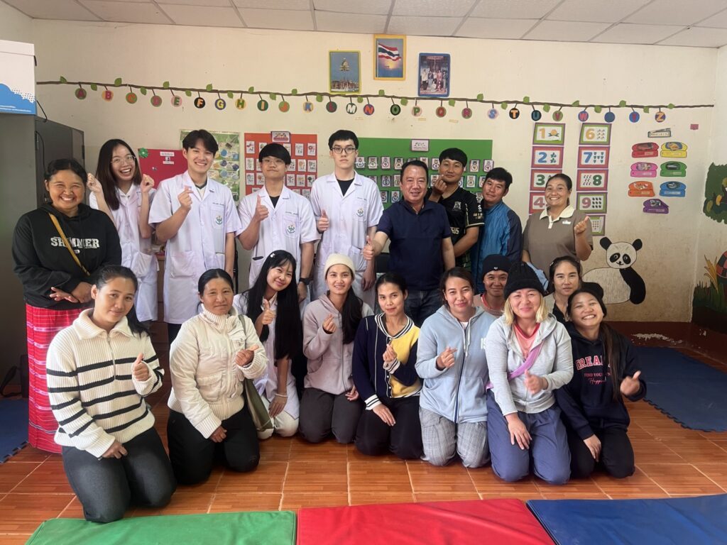 กิจกรรมให้ความรู้ แก่ผู้ปกครองเด็ก และครู ศูนย์เด็กเล็ก บ้านขุนป๋วย ตำบลแม่วิน อำเภอแม่วาง จังหวัดเชียงใหม่ 