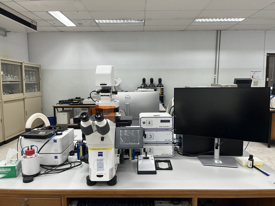 เครื่อง ZEISS Axio Observer 7 + Apotome 3 ของหน่วย พร้อมชุดควบคุมและจอภาพ