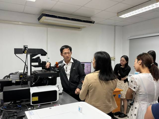การแนะนำเครื่อง Nikon AX R with NSPARC